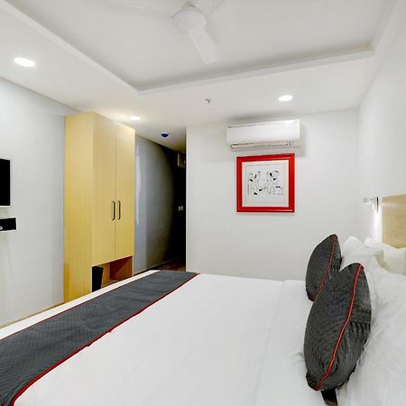 Super Townhouse Rajyash Rise Hotel Sarkhej Exterior foto