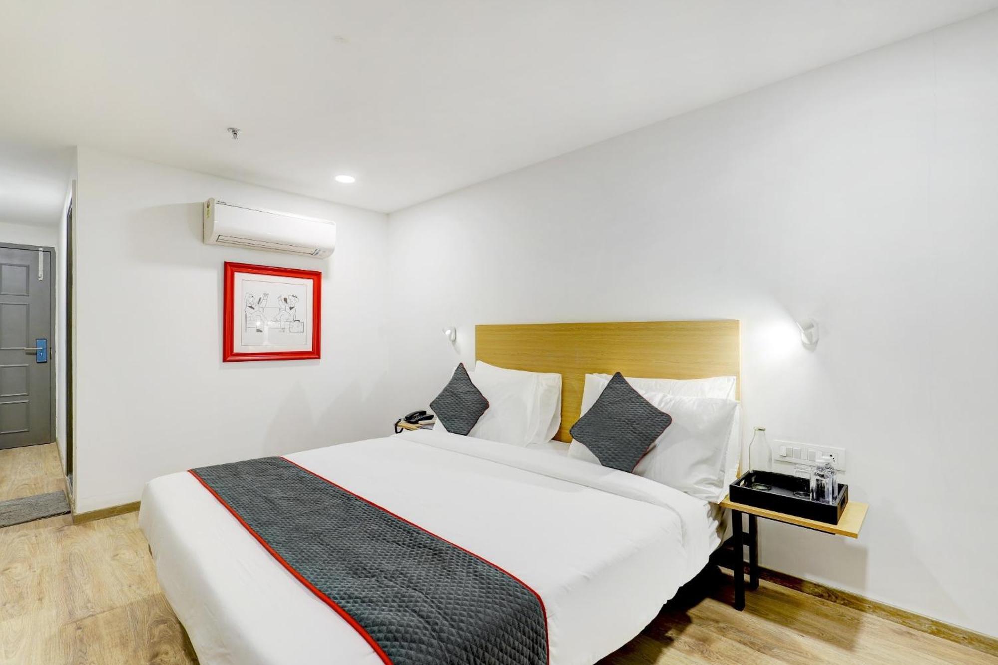 Super Townhouse Rajyash Rise Hotel Sarkhej Exterior foto