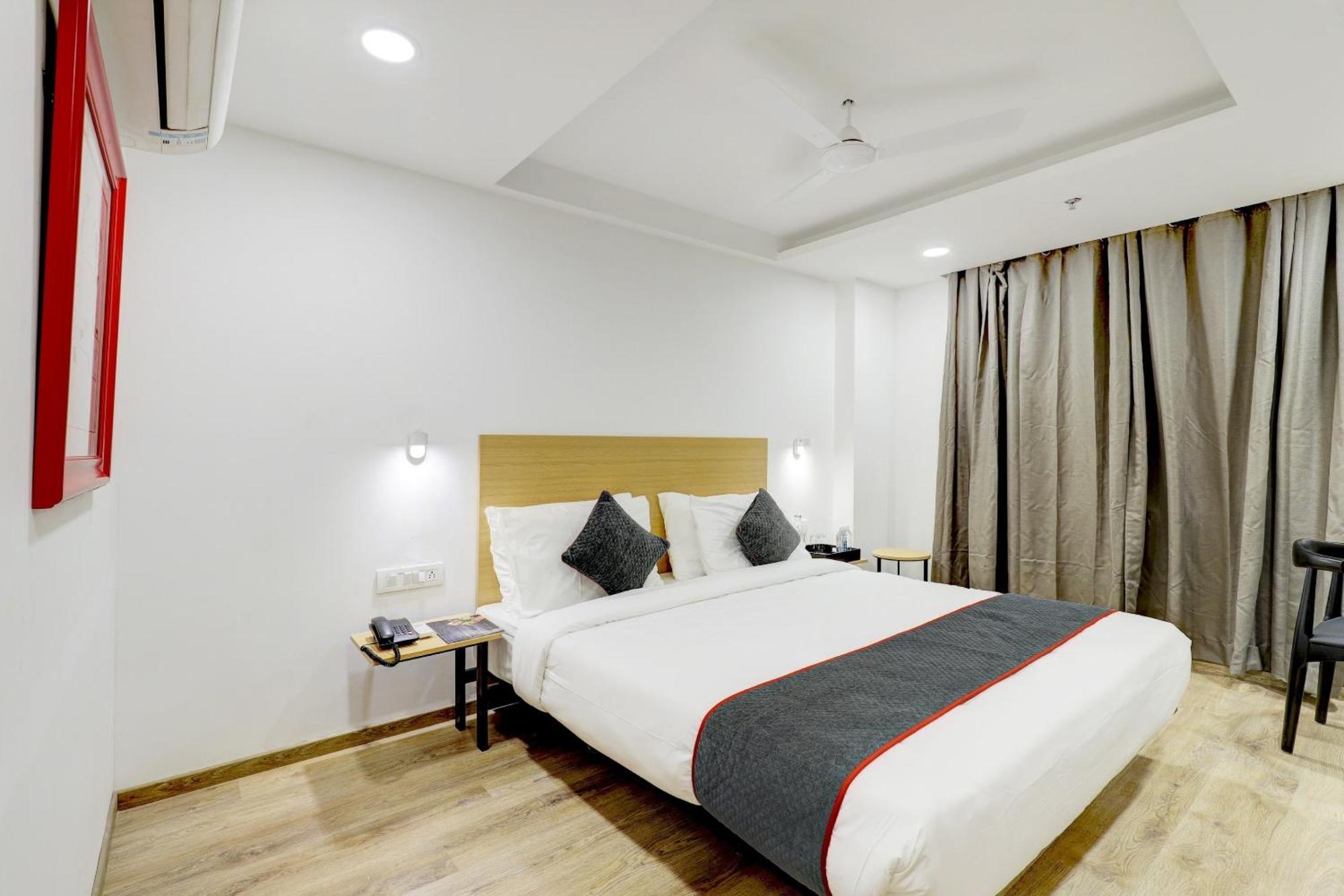Super Townhouse Rajyash Rise Hotel Sarkhej Exterior foto